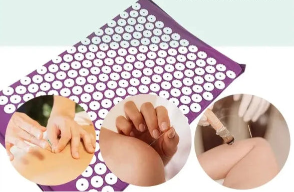 Acupressure mat with text about acupuncture and moxibustion-like massage on a light green background.